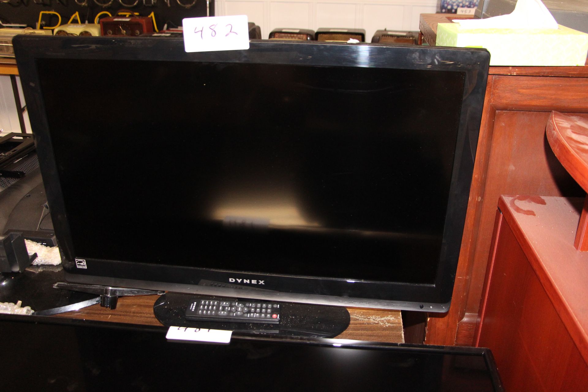 Dynex model DX-32E150A11 LCD TV