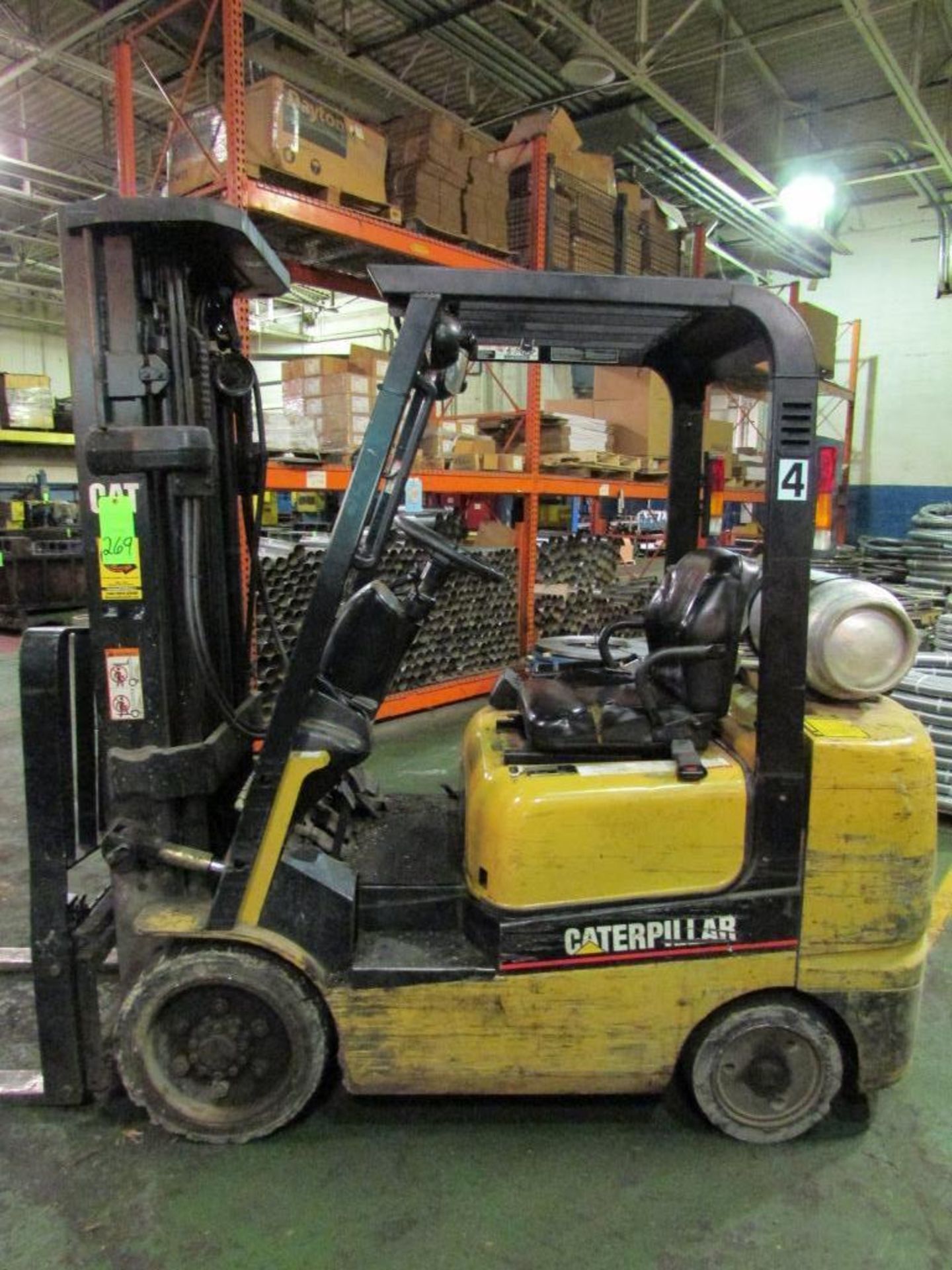 Caterpillar Model GC25K 4,600 lb. Capacity, Fork Lift Truck - Image 6 of 13