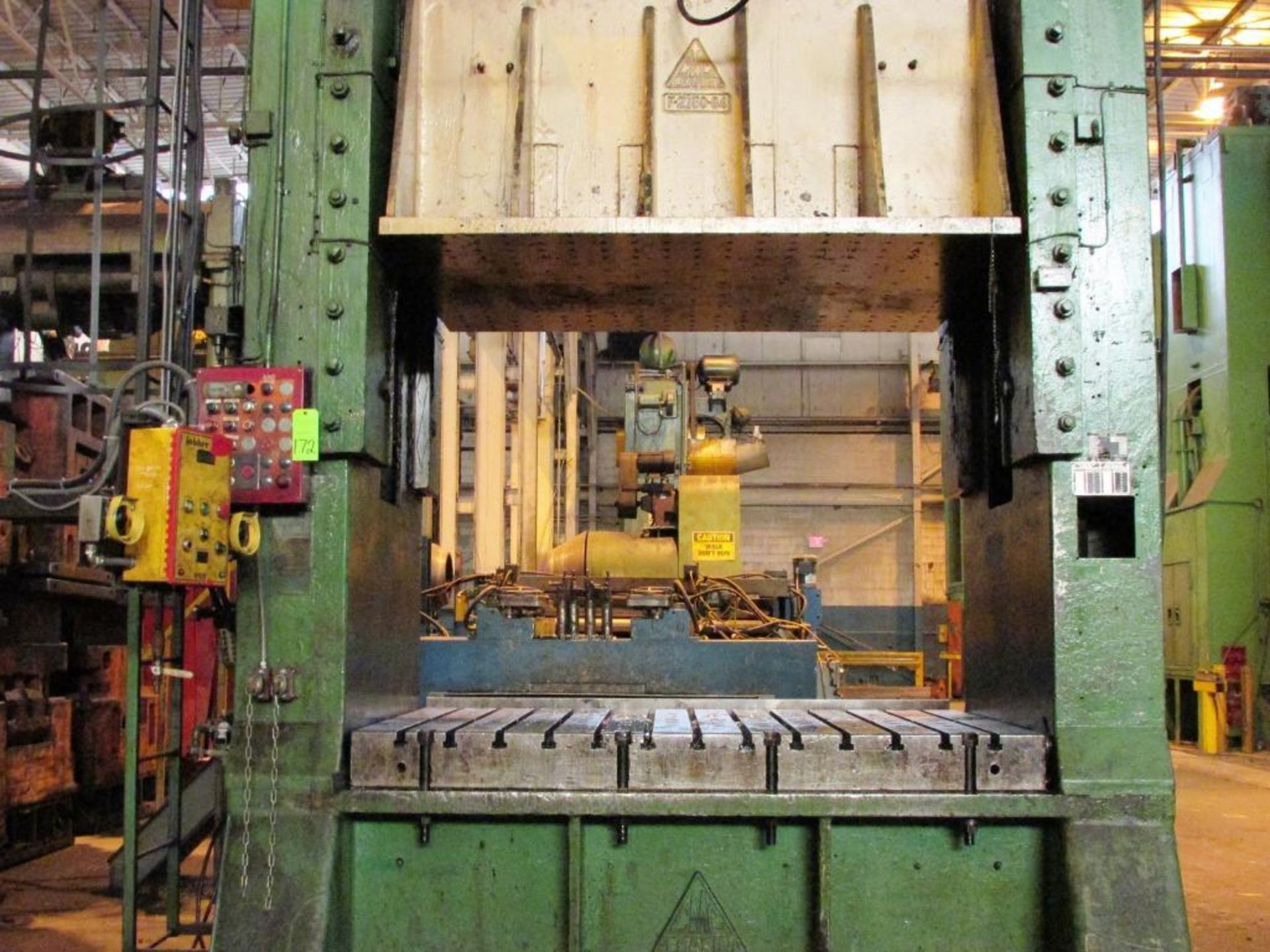 Clearing F2-350-84 350 Ton Two Point Eccentric Straight Side Press - Image 4 of 17