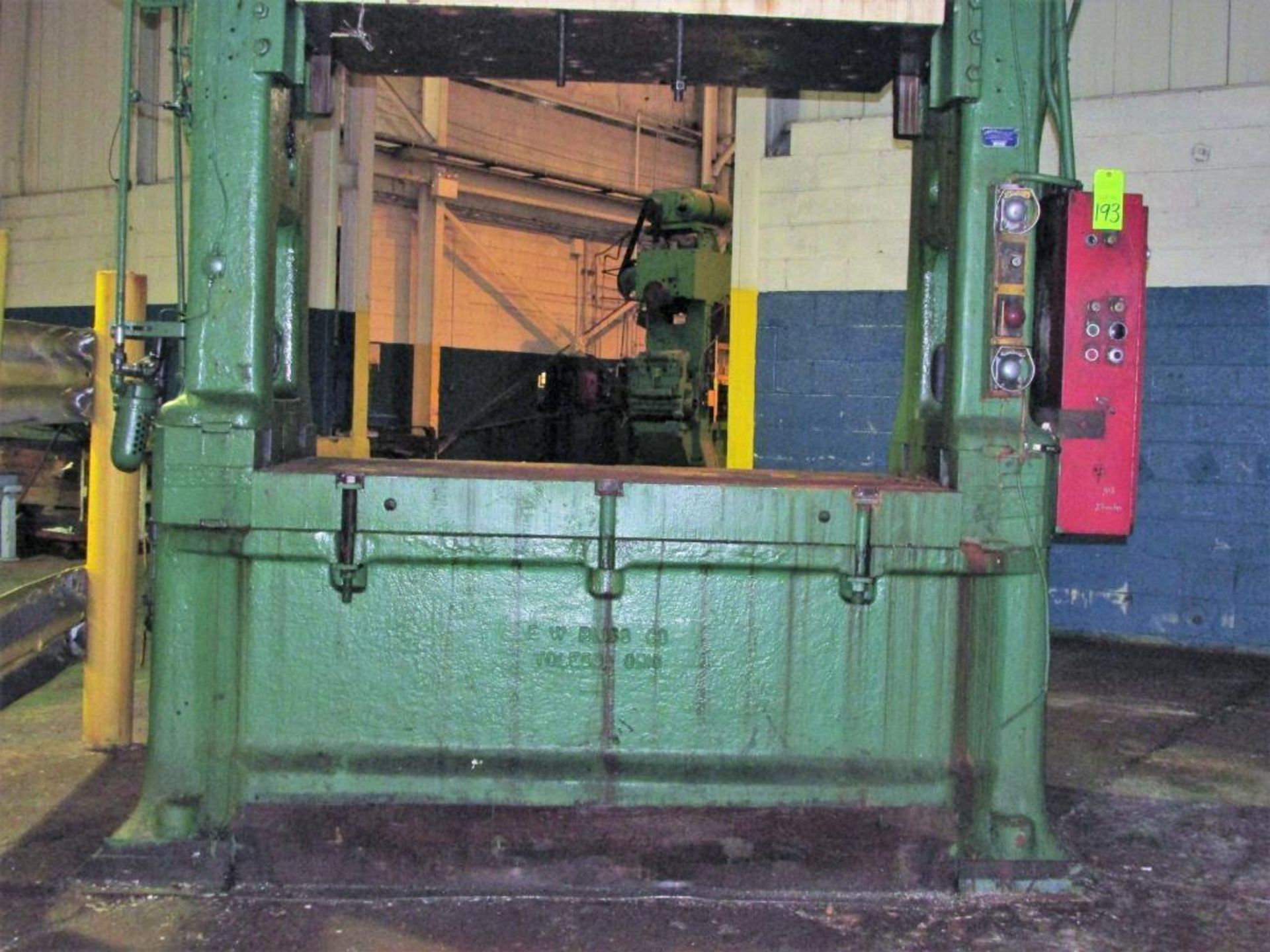 Bliss 6E 135 Ton Straight Side Press - Image 7 of 32