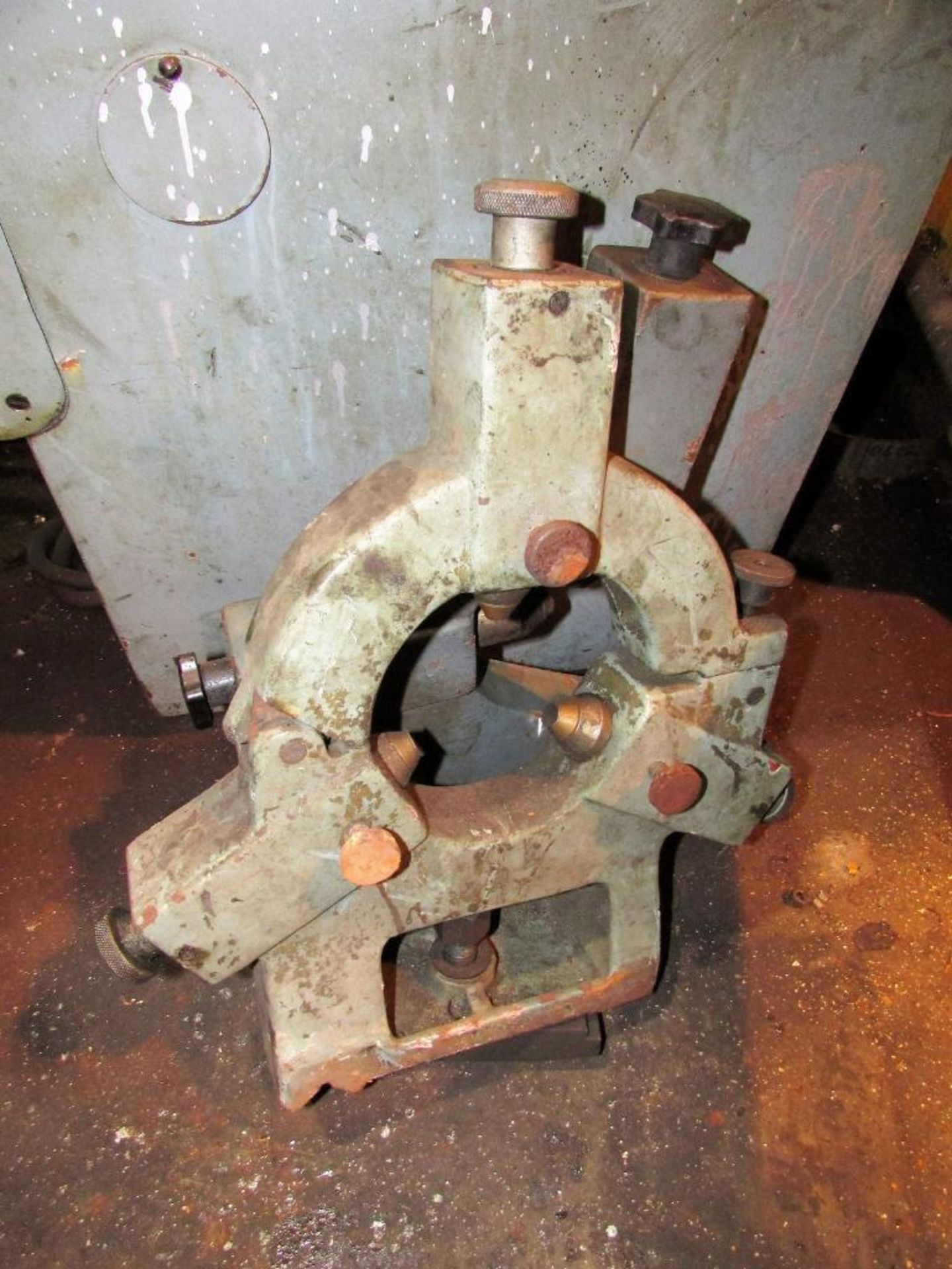 Andry Chow Model TUG-40 16"x40" Lathe - Image 13 of 14