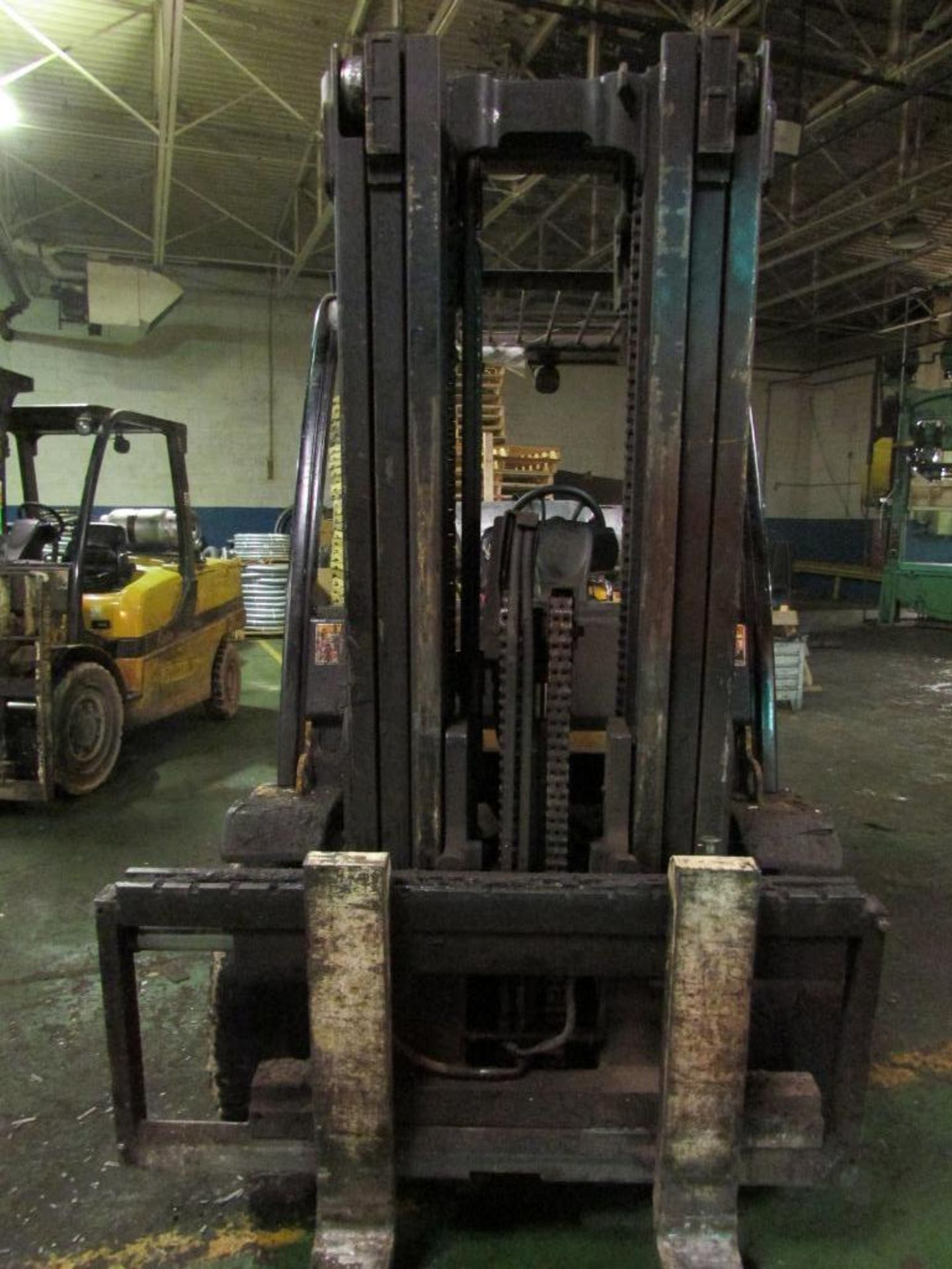 Yale Model GLP120VXNGGE096 10,950 lb. Capacity Fork Lift Truck - Image 3 of 15