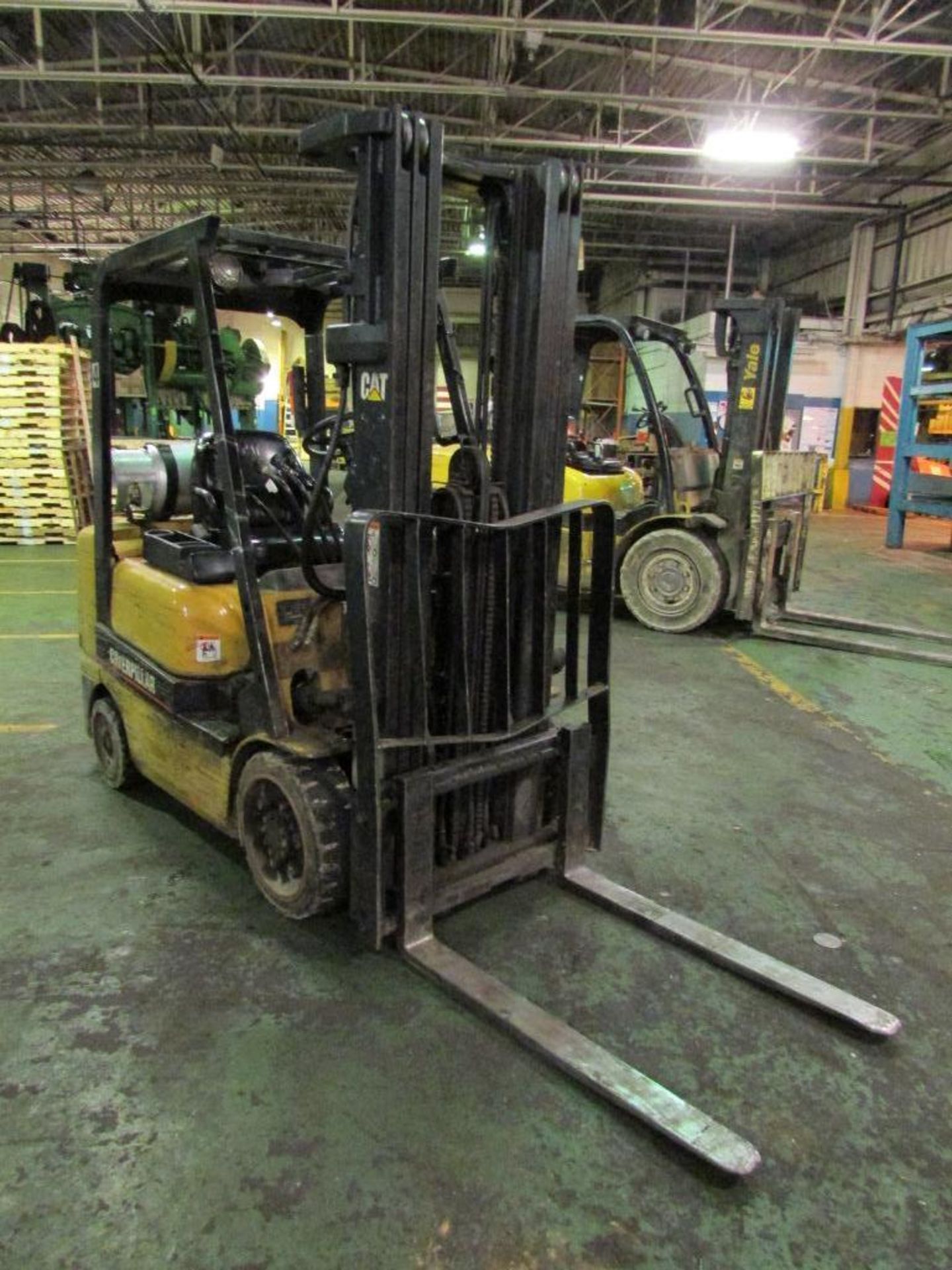 Caterpillar Model GC25K 4,600 lb. Capacity, Fork Lift Truck - Image 3 of 13