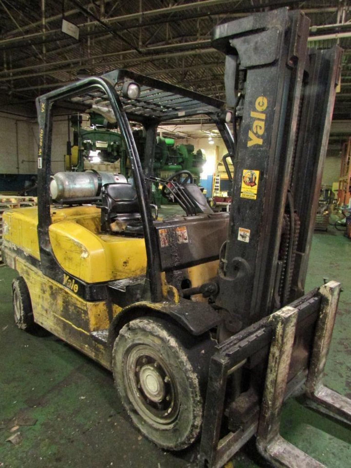 Yale Model GLP120VXNGGE096 10,950 lb. Capacity Fork Lift Truck - Image 13 of 15
