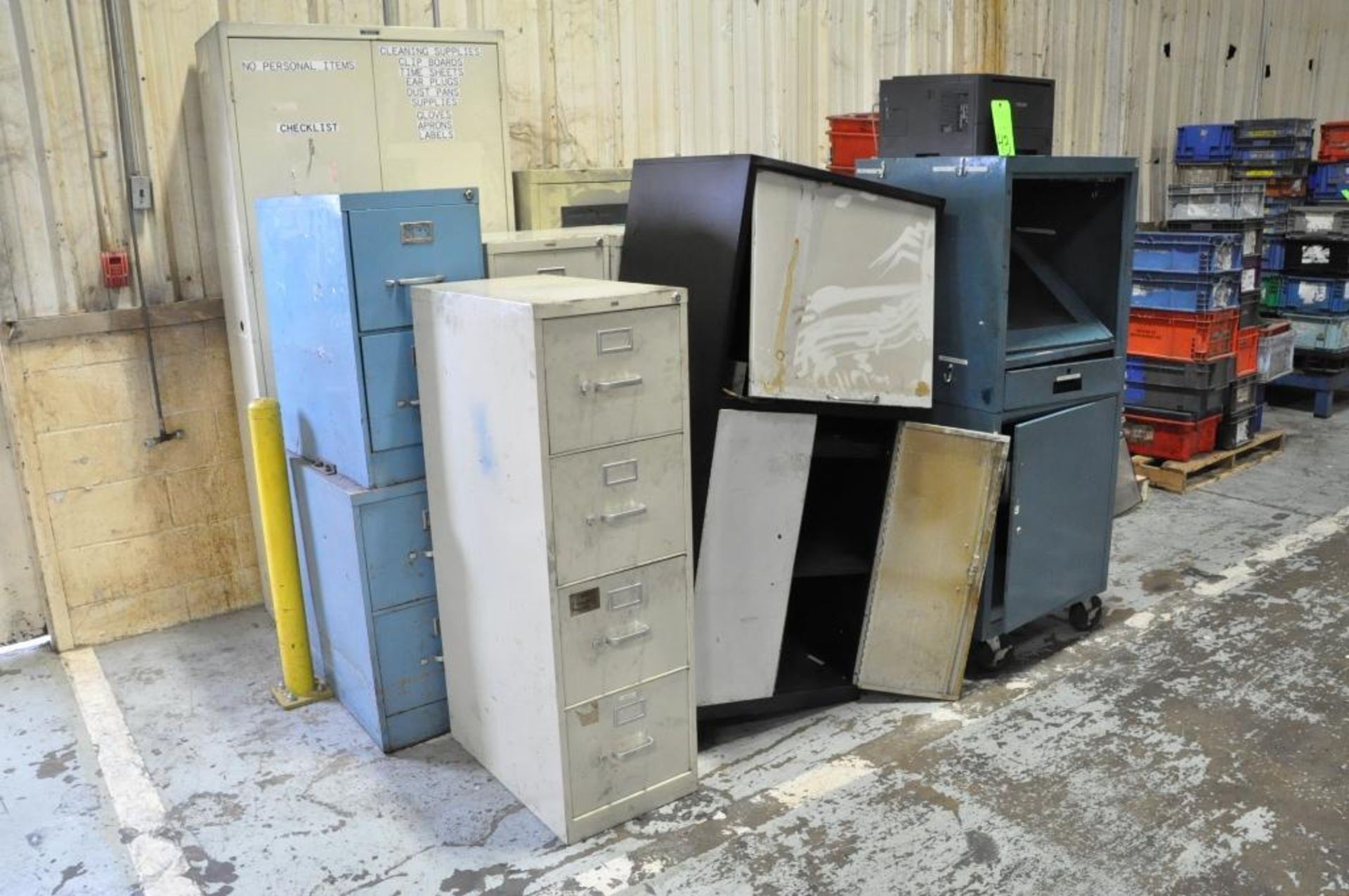 Lot-File Cabinets and Storage Cabinets, (B-1)