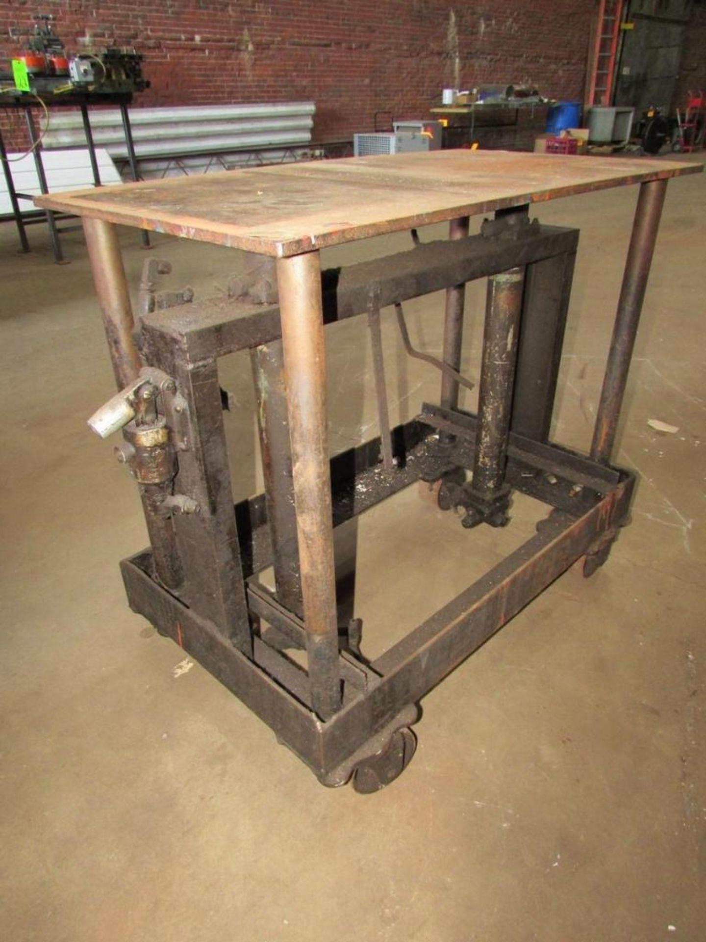 30'' x 24'' Steel Portable Lift Tables - Image 4 of 4