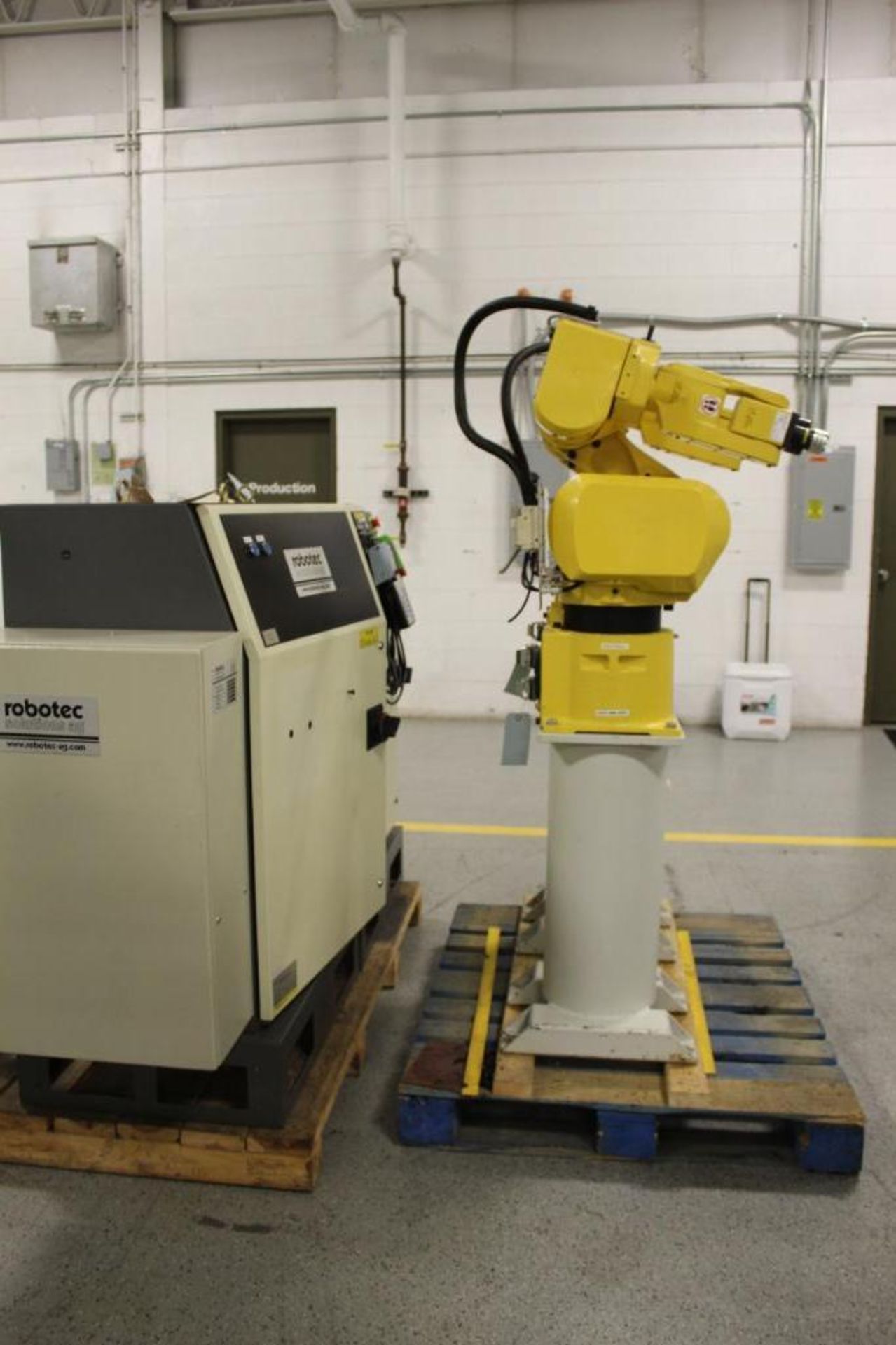 2 Fanuc M6iB 6 Robots - Image 7 of 13