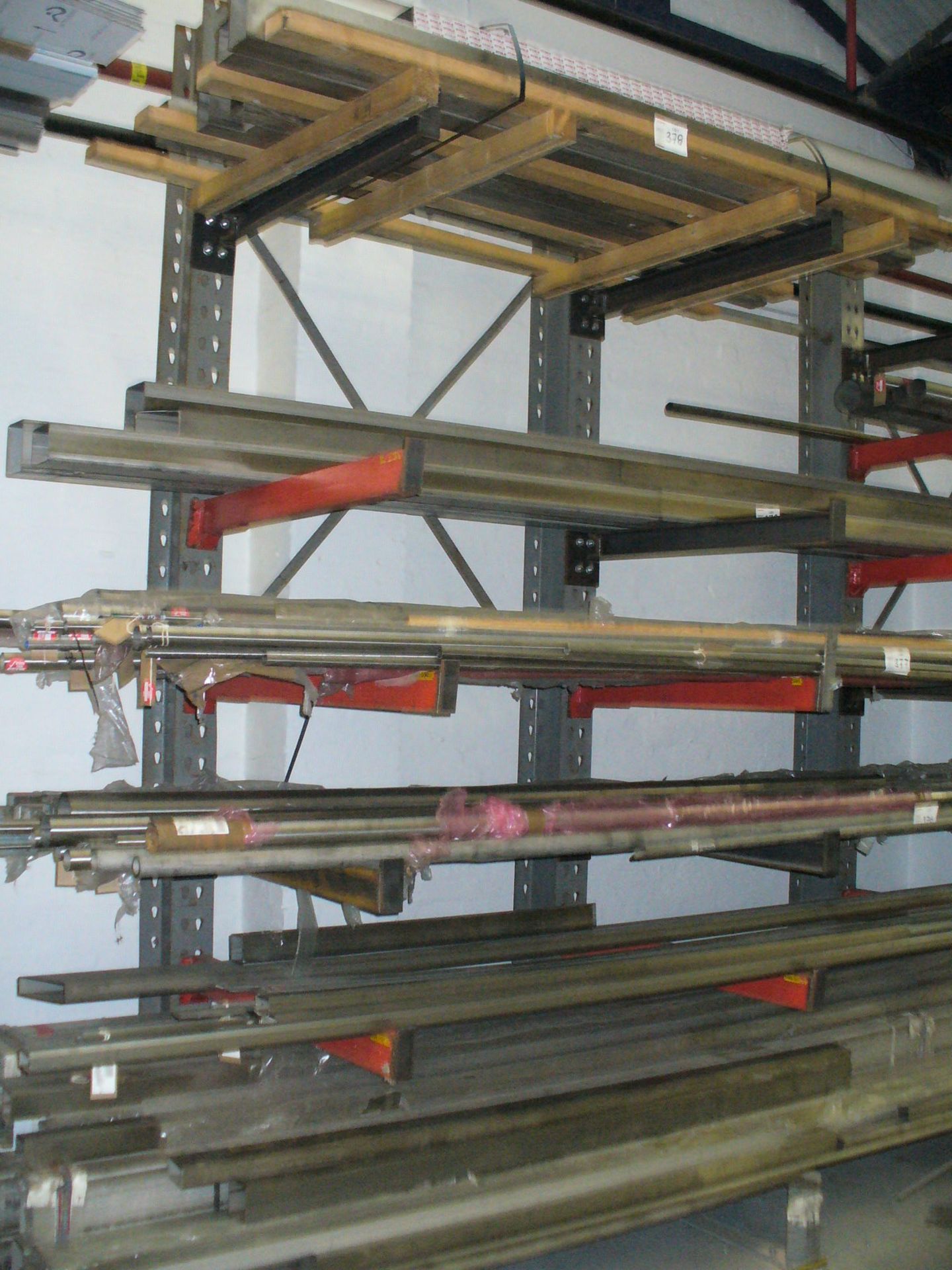 12 off 4m high cantilever racking uprights heavy duty,. 57 arms, 1225 long - Image 2 of 6