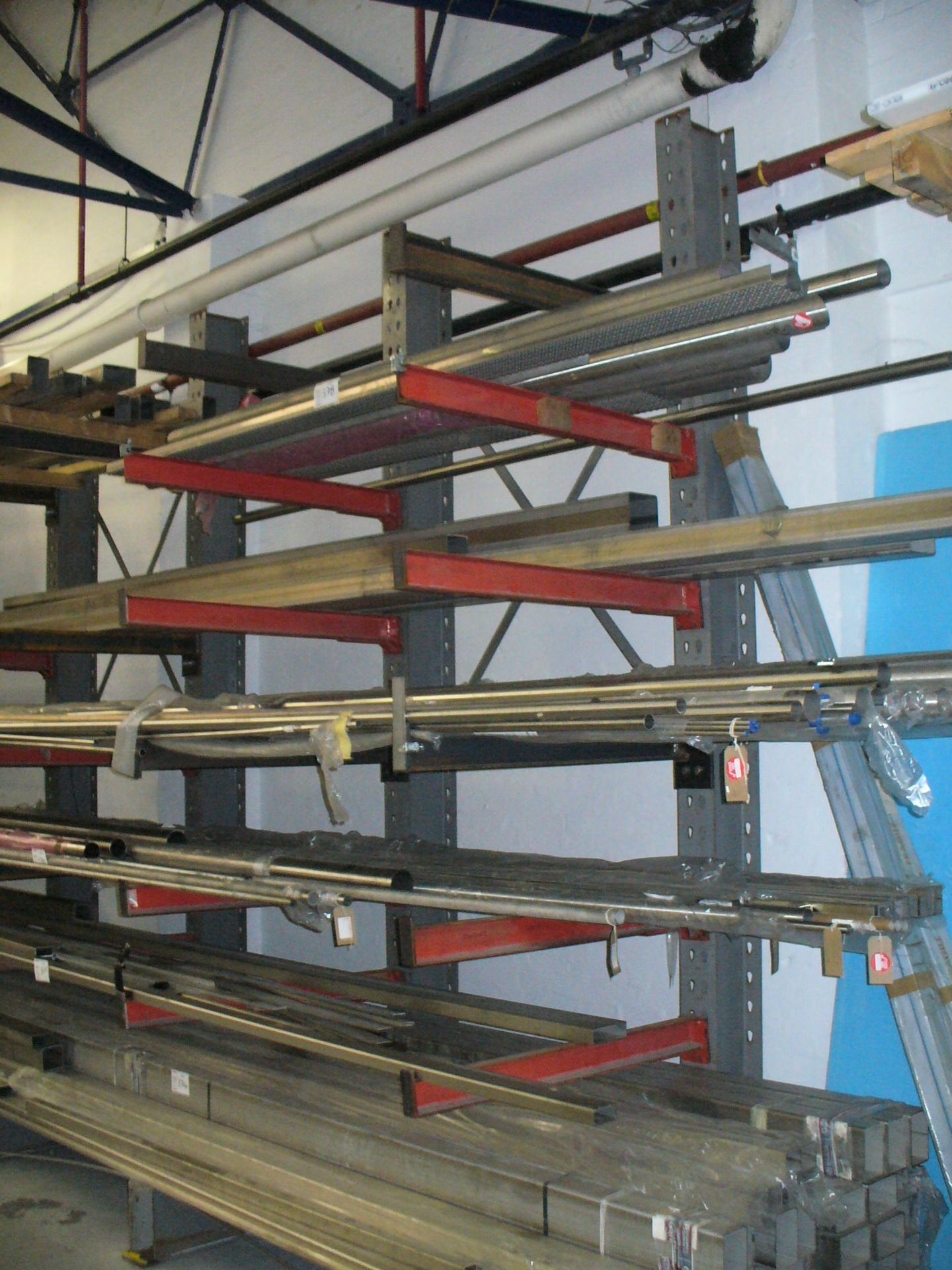 12 off 4m high cantilever racking uprights heavy duty,. 57 arms, 1225 long - Image 4 of 6