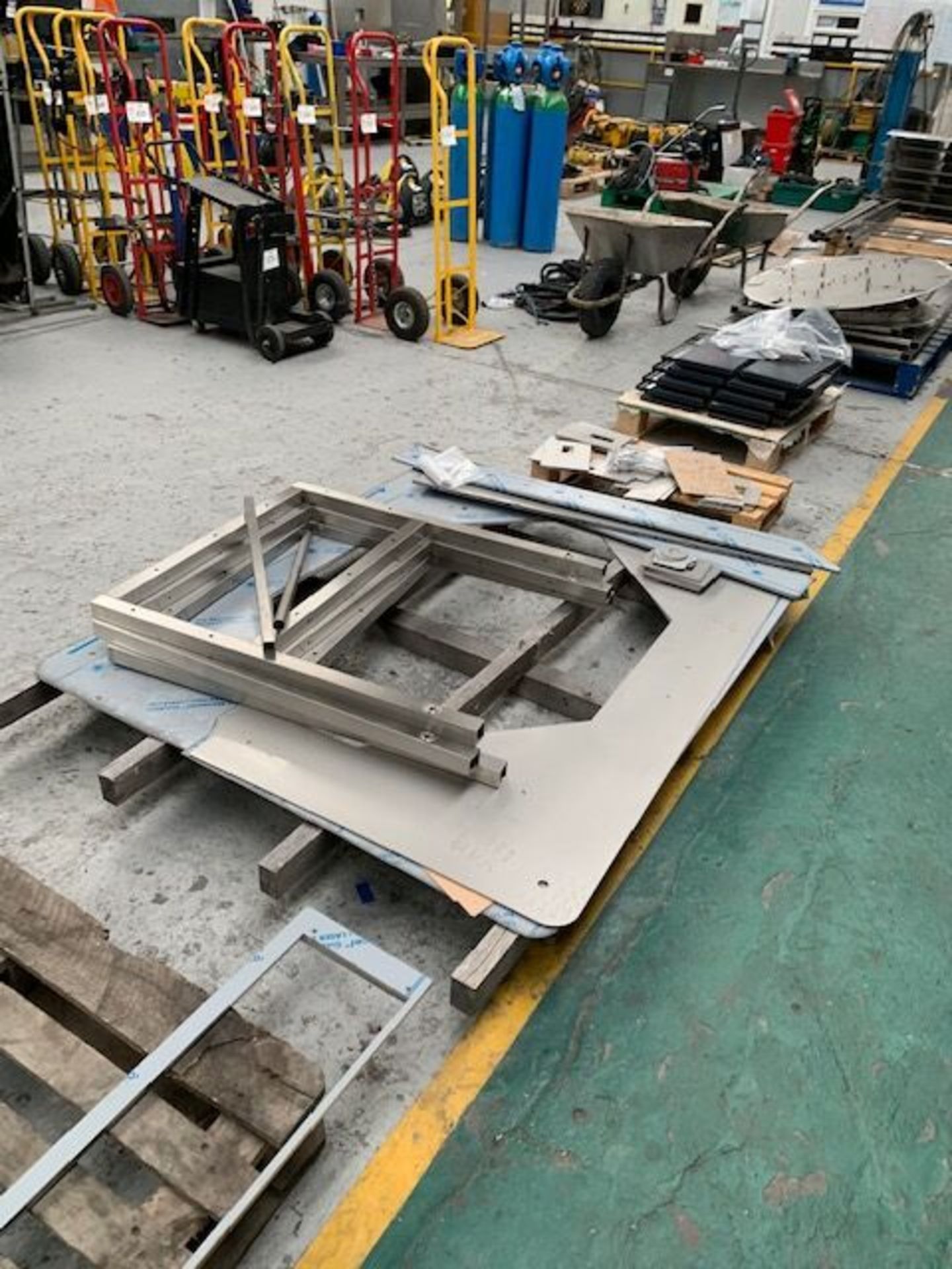 Various pallets of WIP STAINLESS 17 - Image 6 of 15
