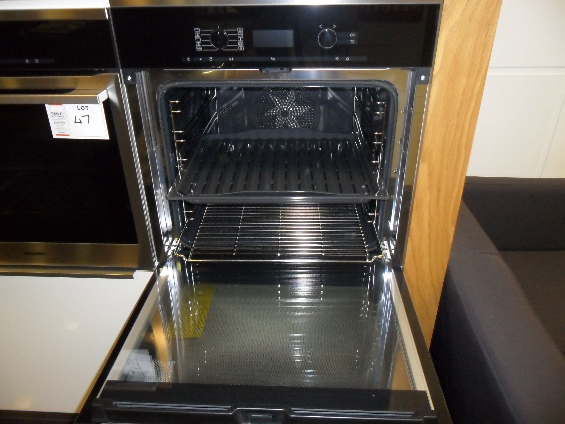 Miele H6460BP multi function SINGLE OVEN RRP £1,299 - Image 3 of 5