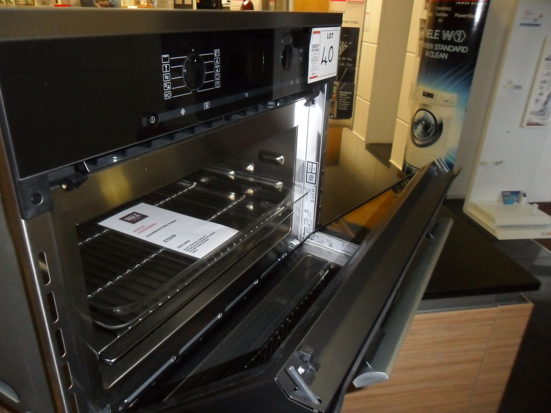 Miele H6200BM microwave COMBINATION OVEN RRP £1,539 - Image 2 of 3