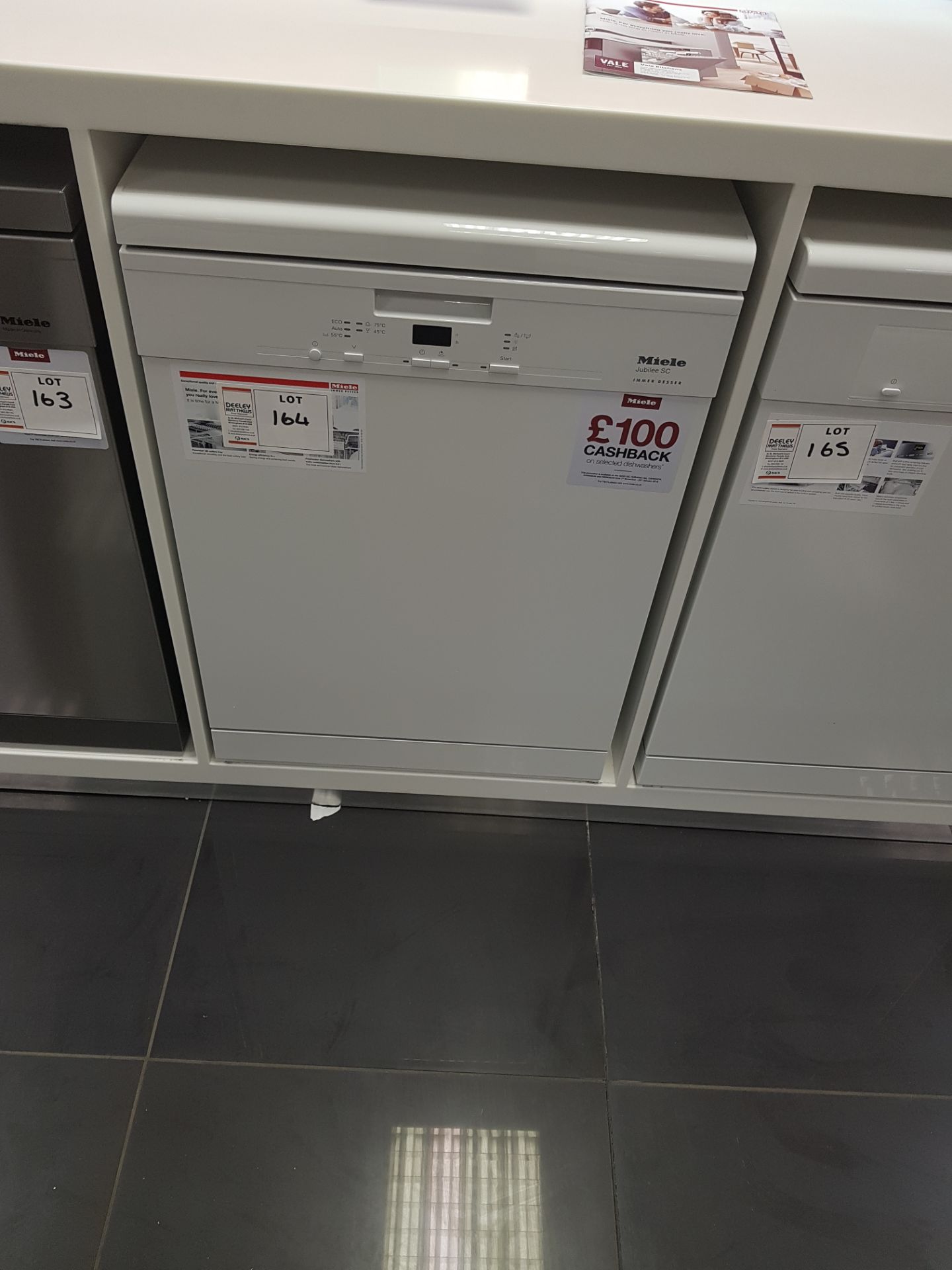 Miele G49315C DISHWASHER 13 place setting RRP £670