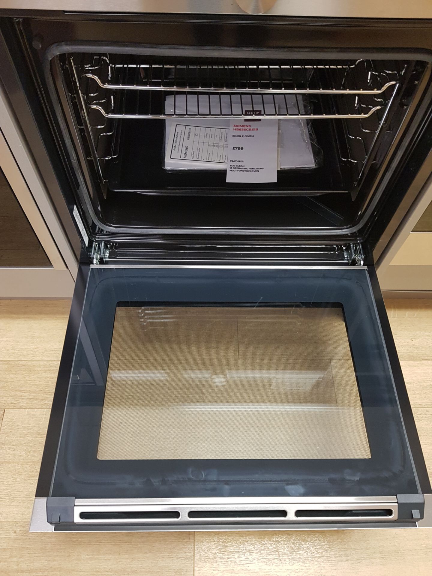 Siemens HB656GB51B SINGLE OVEN £799 - Image 2 of 2