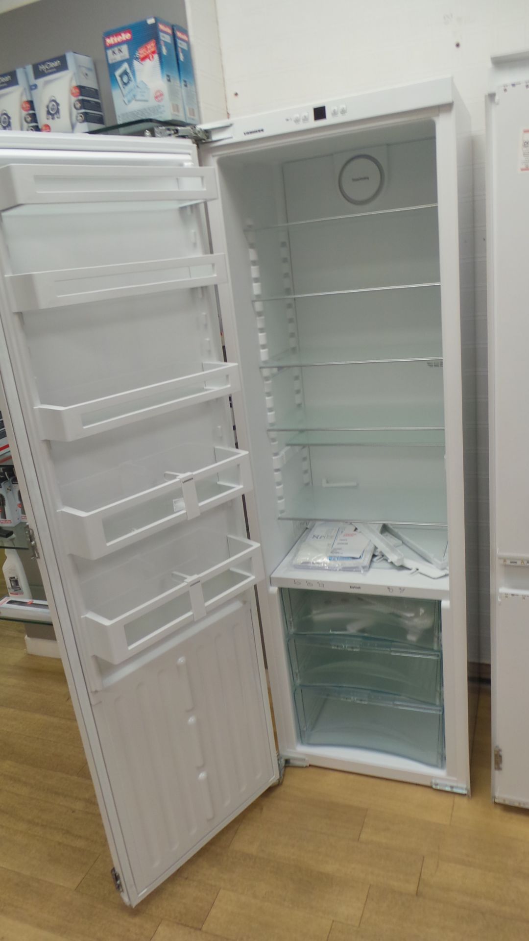 Liebherr IKB3520 INTEGRATED FRIDGE 178cm RRP £1,175 - Image 2 of 2