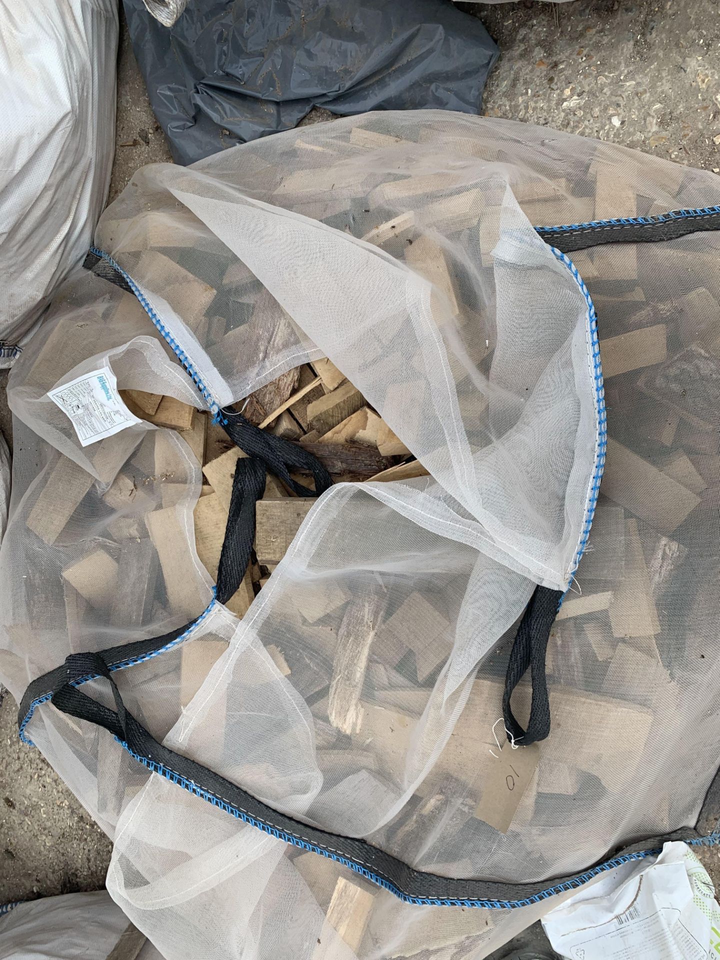 5 bags mixed TIMBER OFFCUTS - Bild 5 aus 5