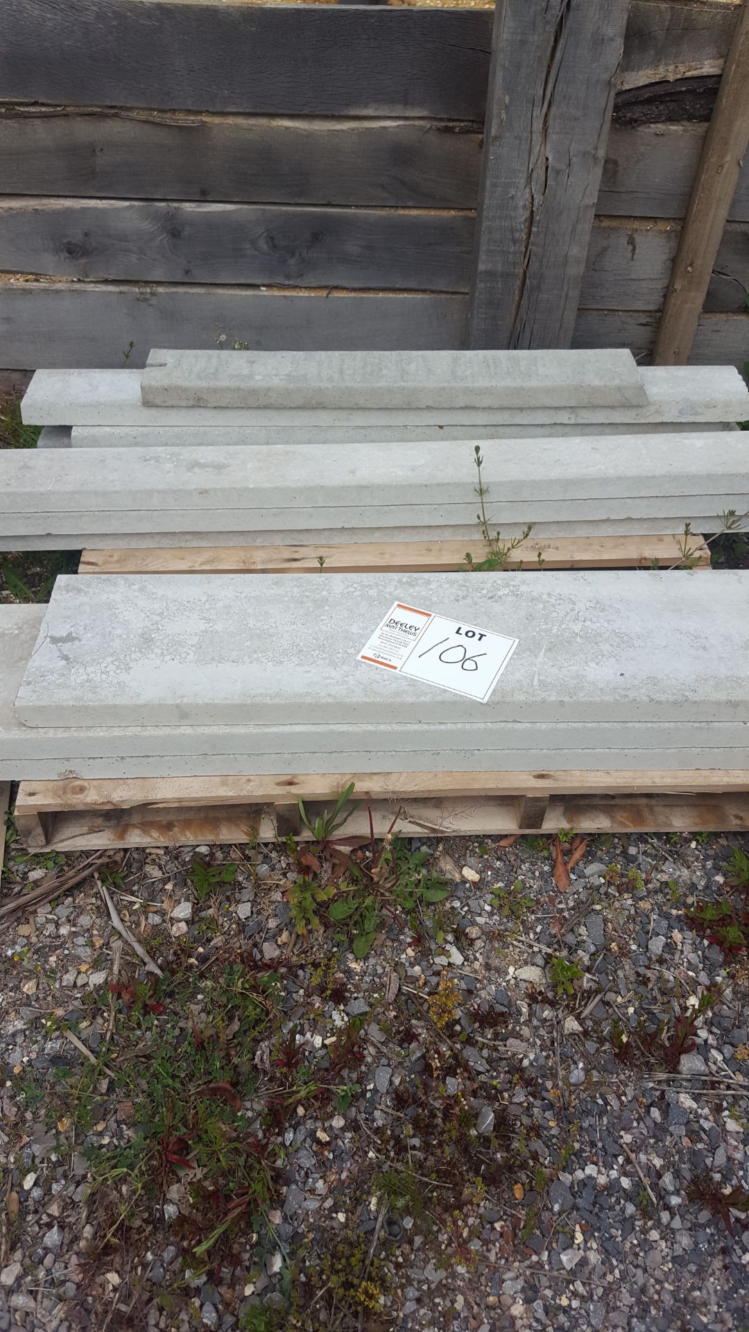 39 x 4' CONCRETE POSTS, 2 x 6' x 12" GRAVEL BOARD, 3 x 6" x 6" GRAVEL BOARDS, 13 x 8' CONCRETE - Image 2 of 5