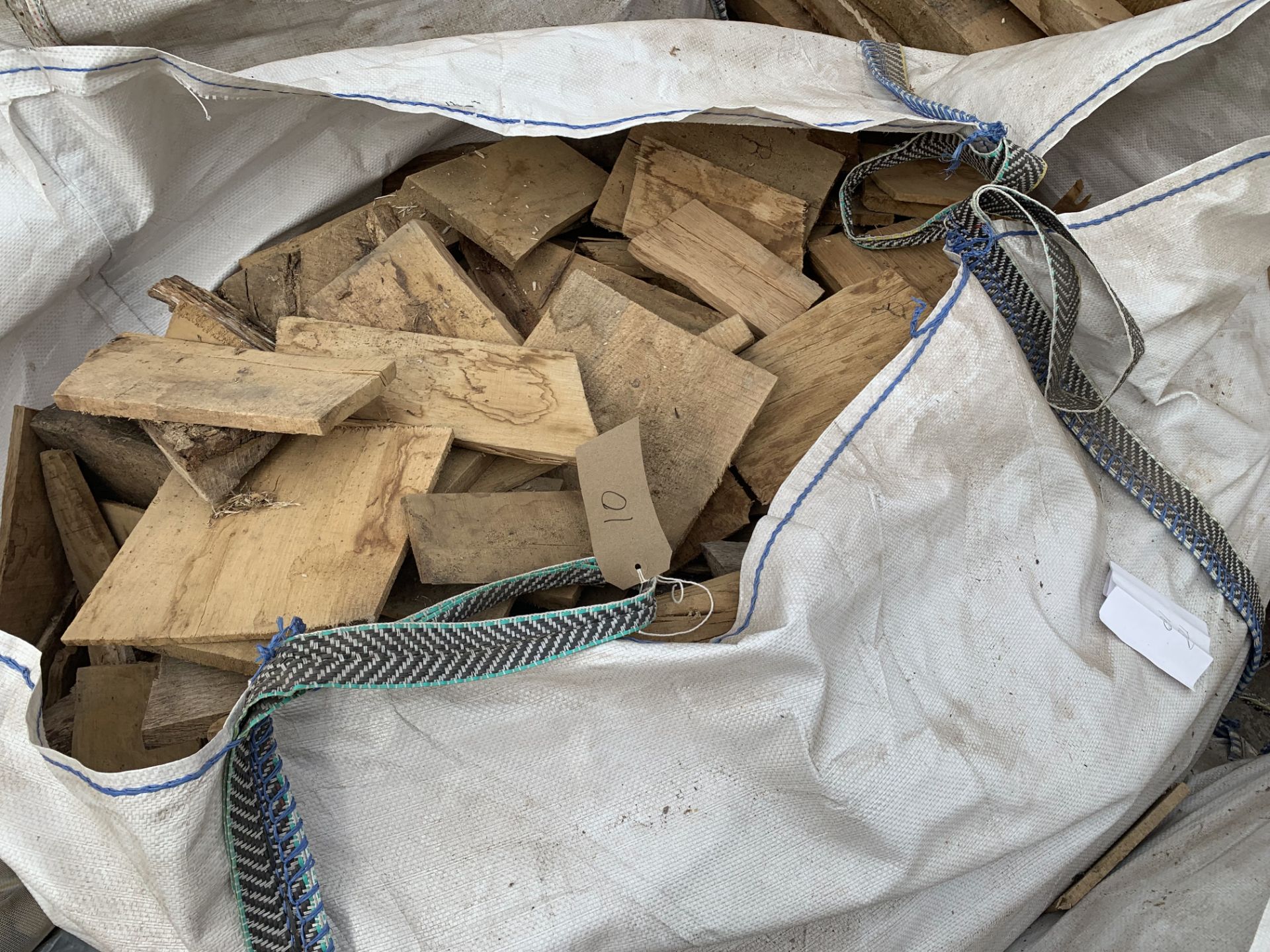 5 bags mixed TIMBER OFFCUTS