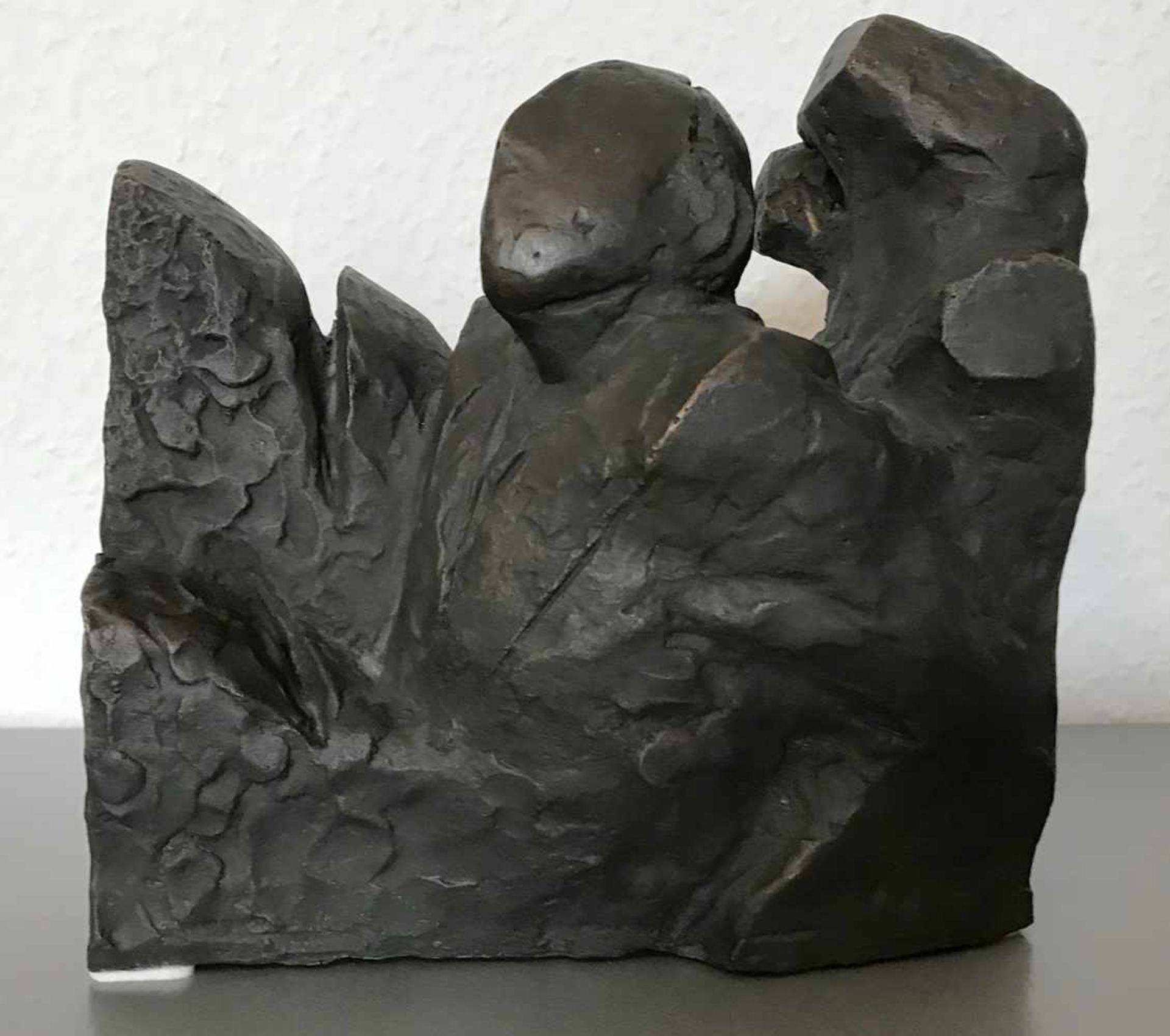 Altenstein, Bernd. 1943 Schlossberg, in Worpswede ansässig. "Mann und Landschaft". Bronze,