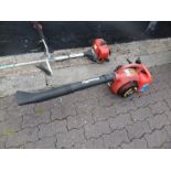 HOMELITE PETROL LEAF BLOWER WITH TANK OF PETROL