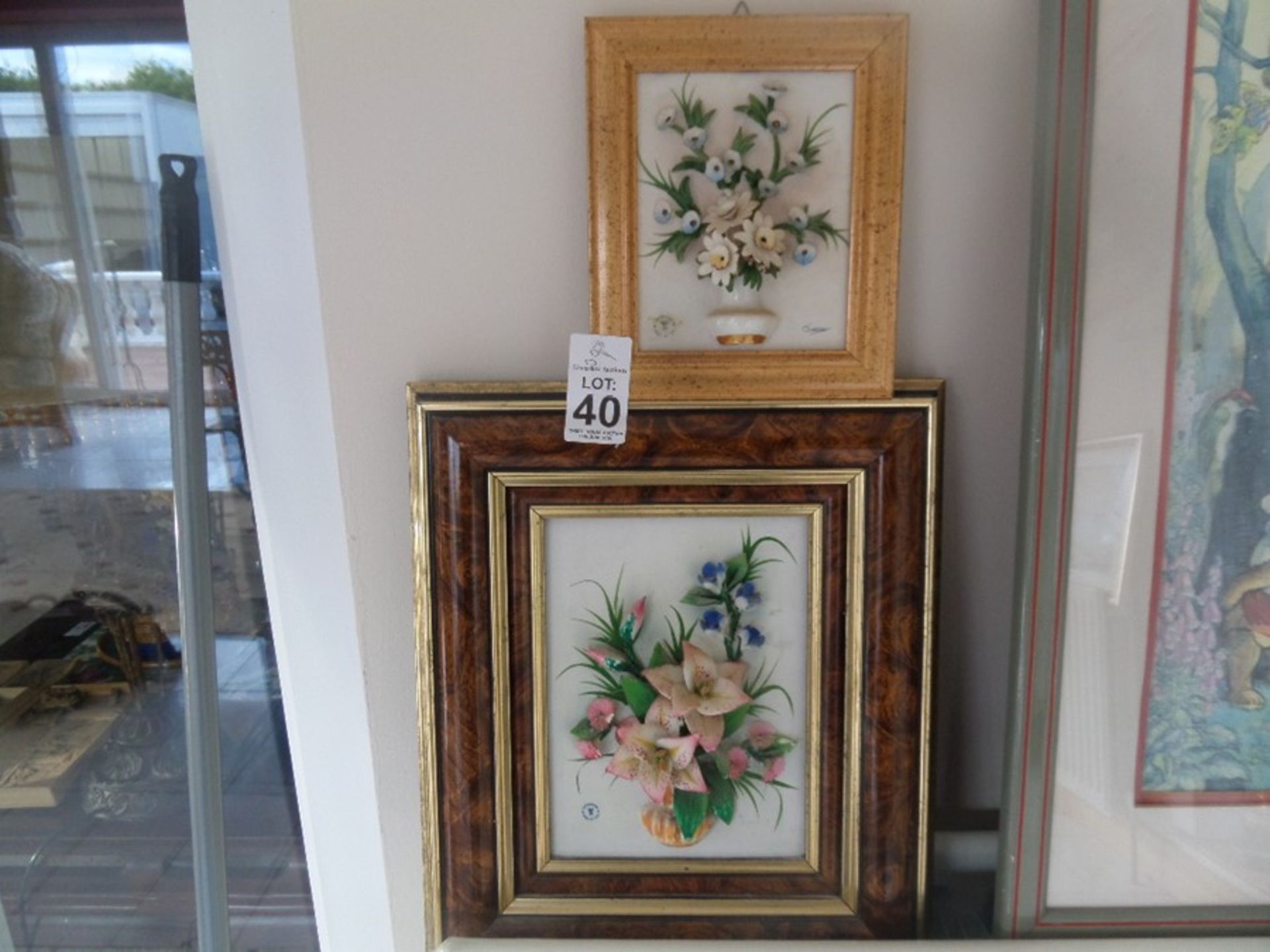 2X FRAMED CAPODIMONTE 3D FLORAL PLAQUES