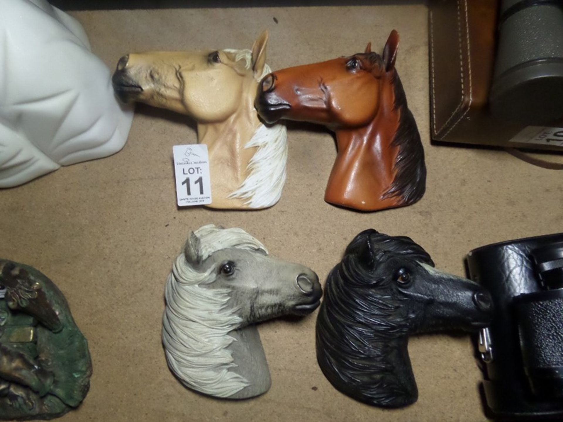 4X BOSSONS HORSE HEADS