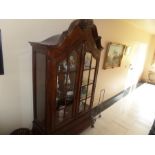 ANTIQUE FRENCH STYLE ROSEWOOD 2 DOOR DISPLAY CABINET