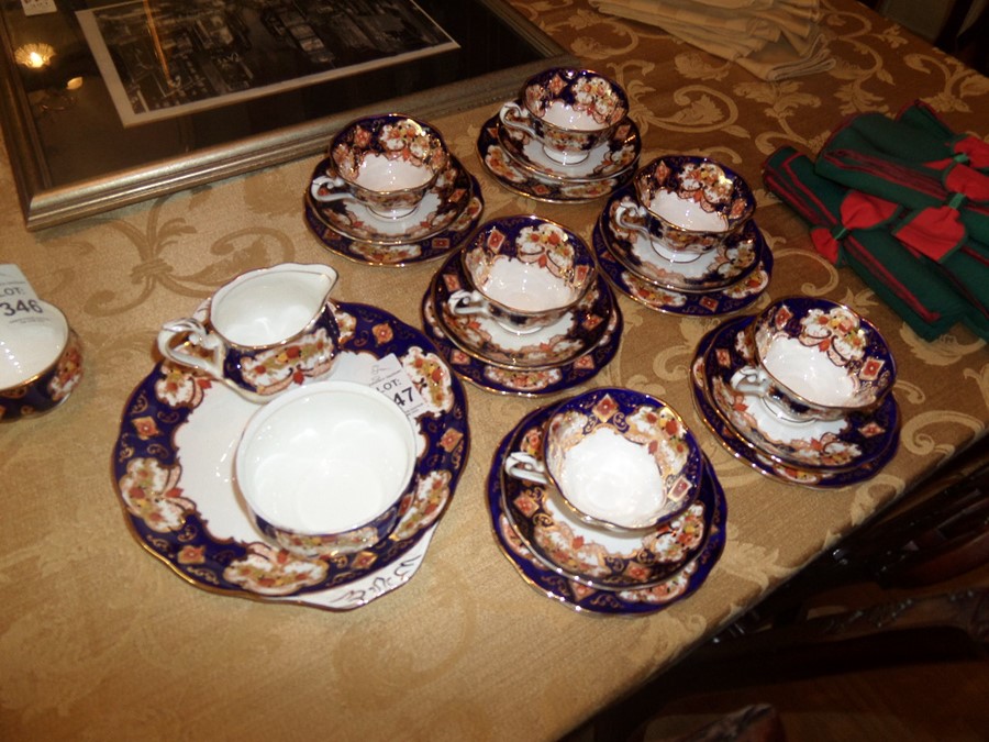 21 PIECE ROYAL ALBERT HEIRLOOM TEA SET