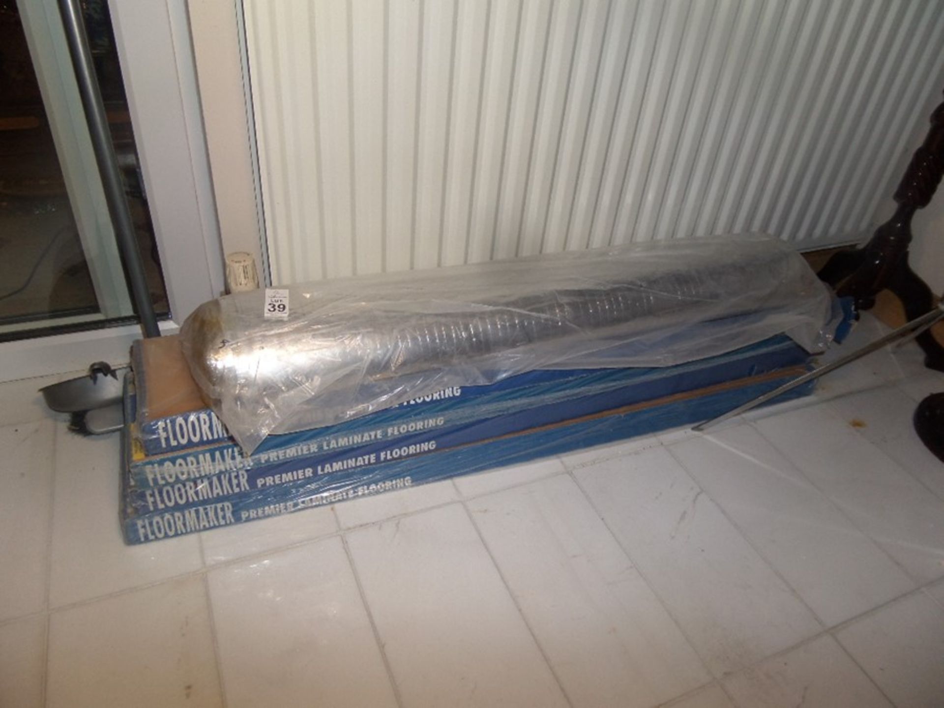 JOB LOT OF LAMINATE FLOORING WITH UNDERLAY