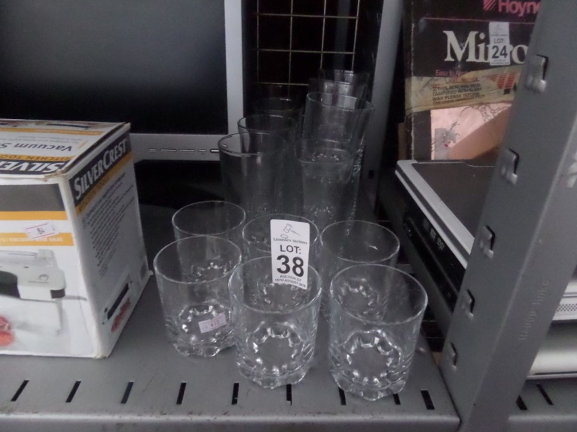 LOT OF CLEAN GLASSWARE