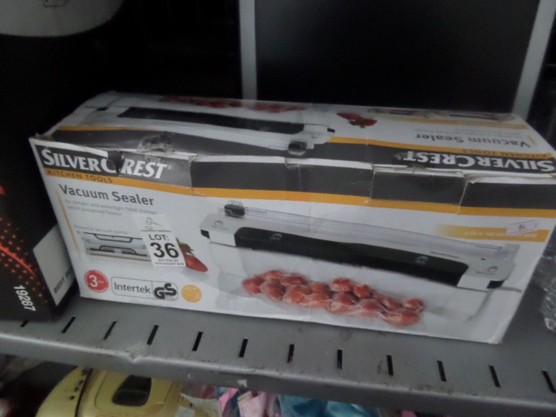 VACUUM SEALER