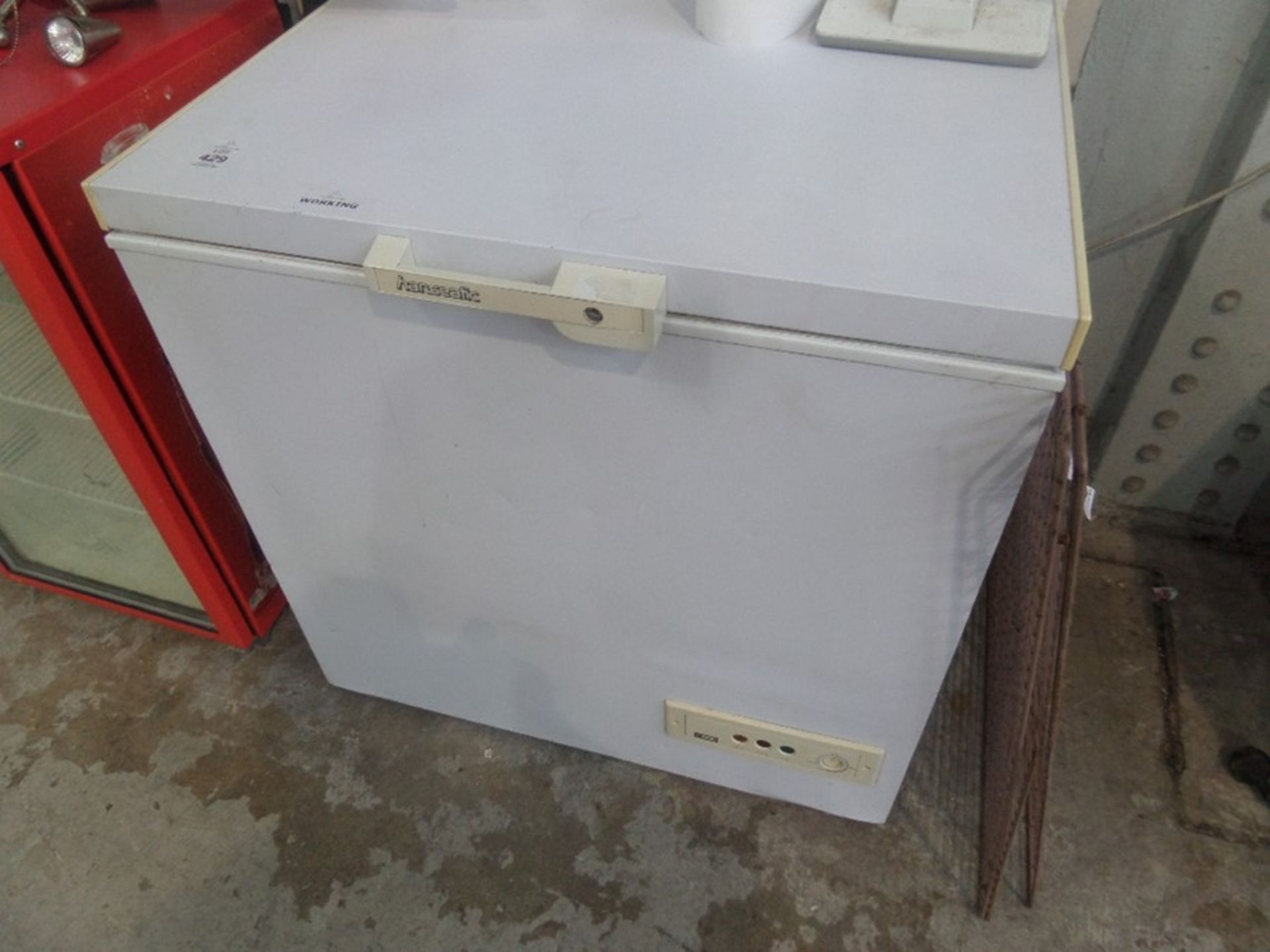 CHEST FREEZER (WORKING)