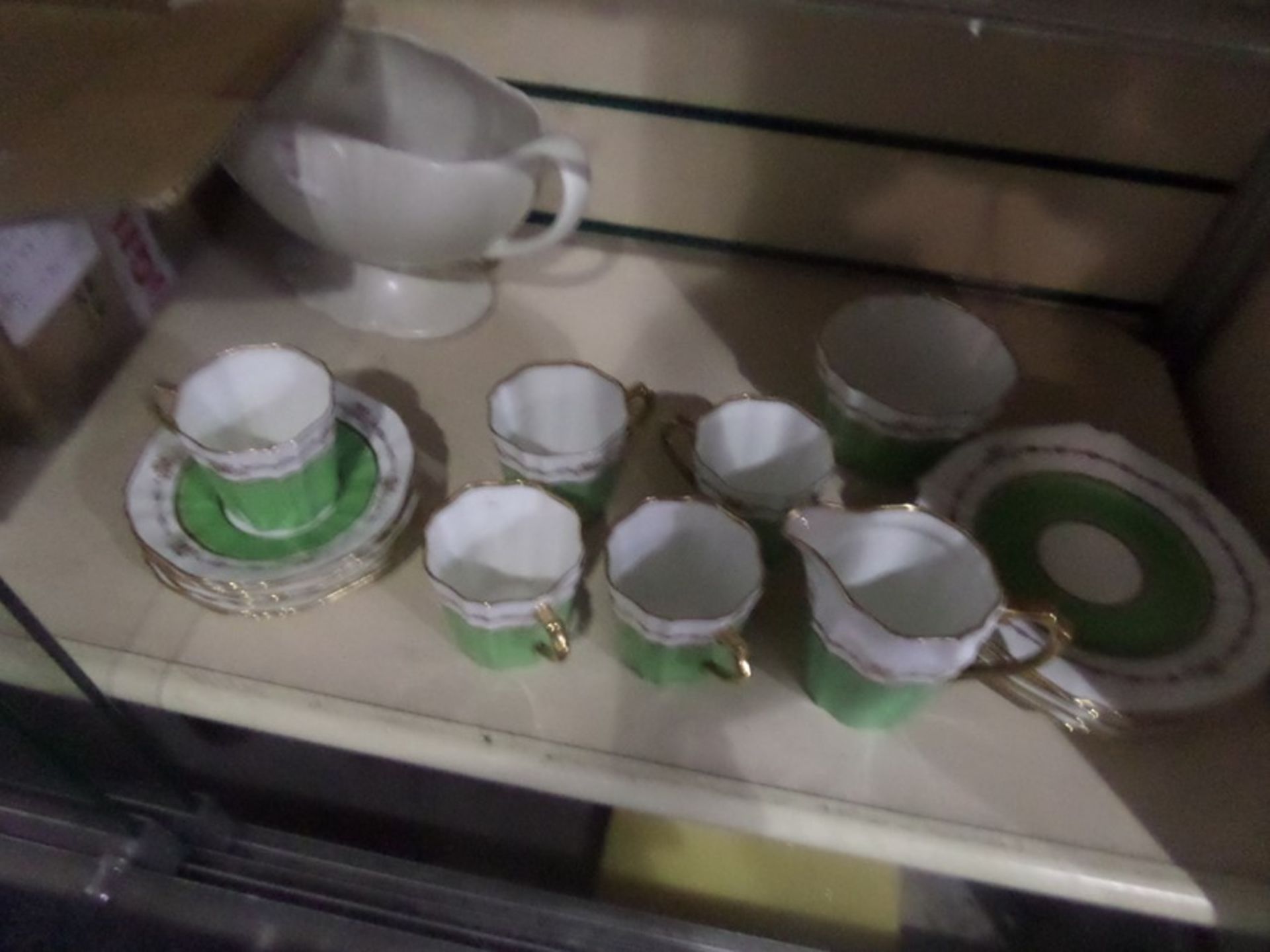 18 PIECE COLLINGWOOD TEA SET