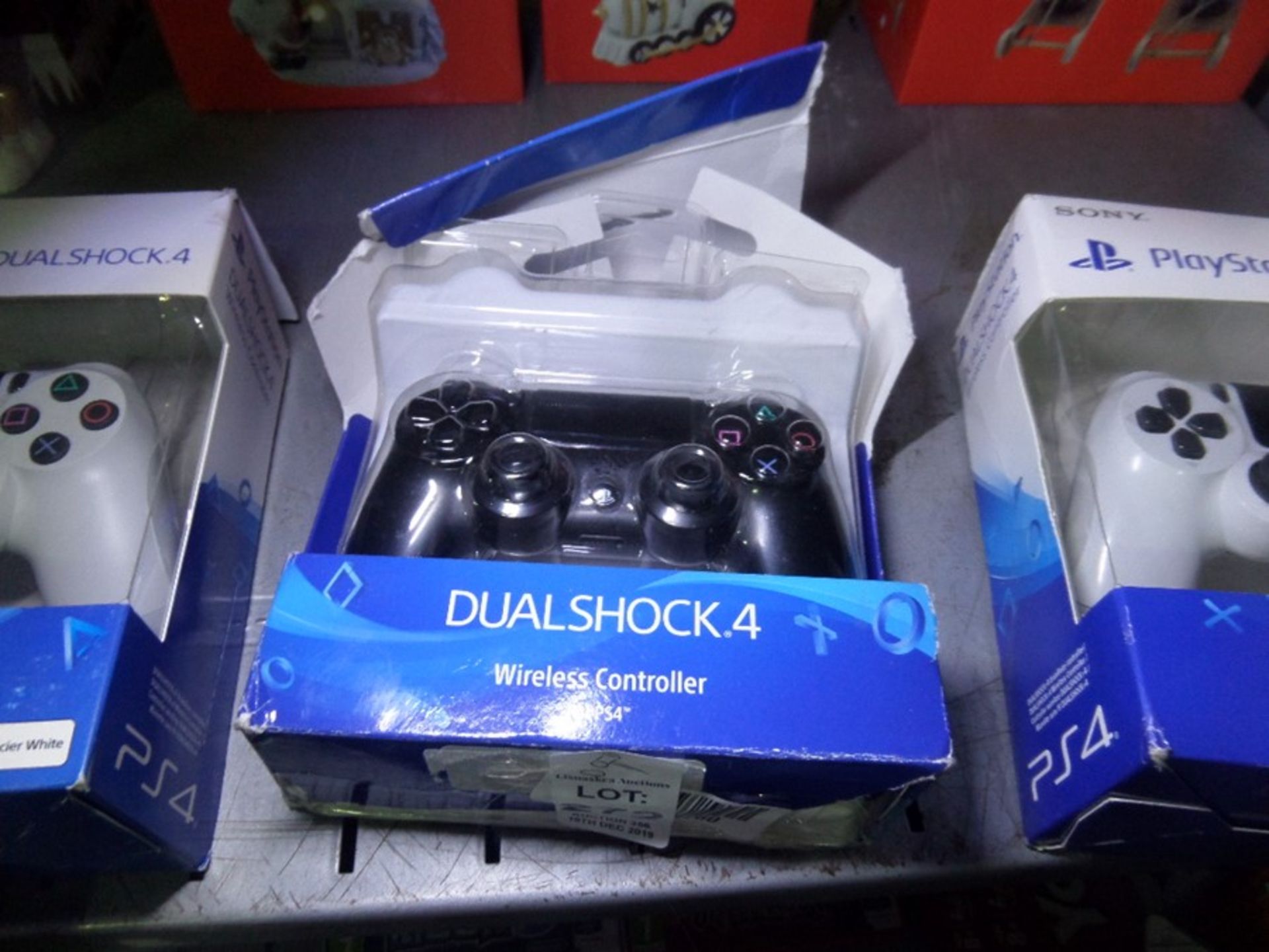 SONY PLAYSTATION DUAL SHOCK 4 WIRELESS CONTROLLER BOXED SHOP CLEARANCE