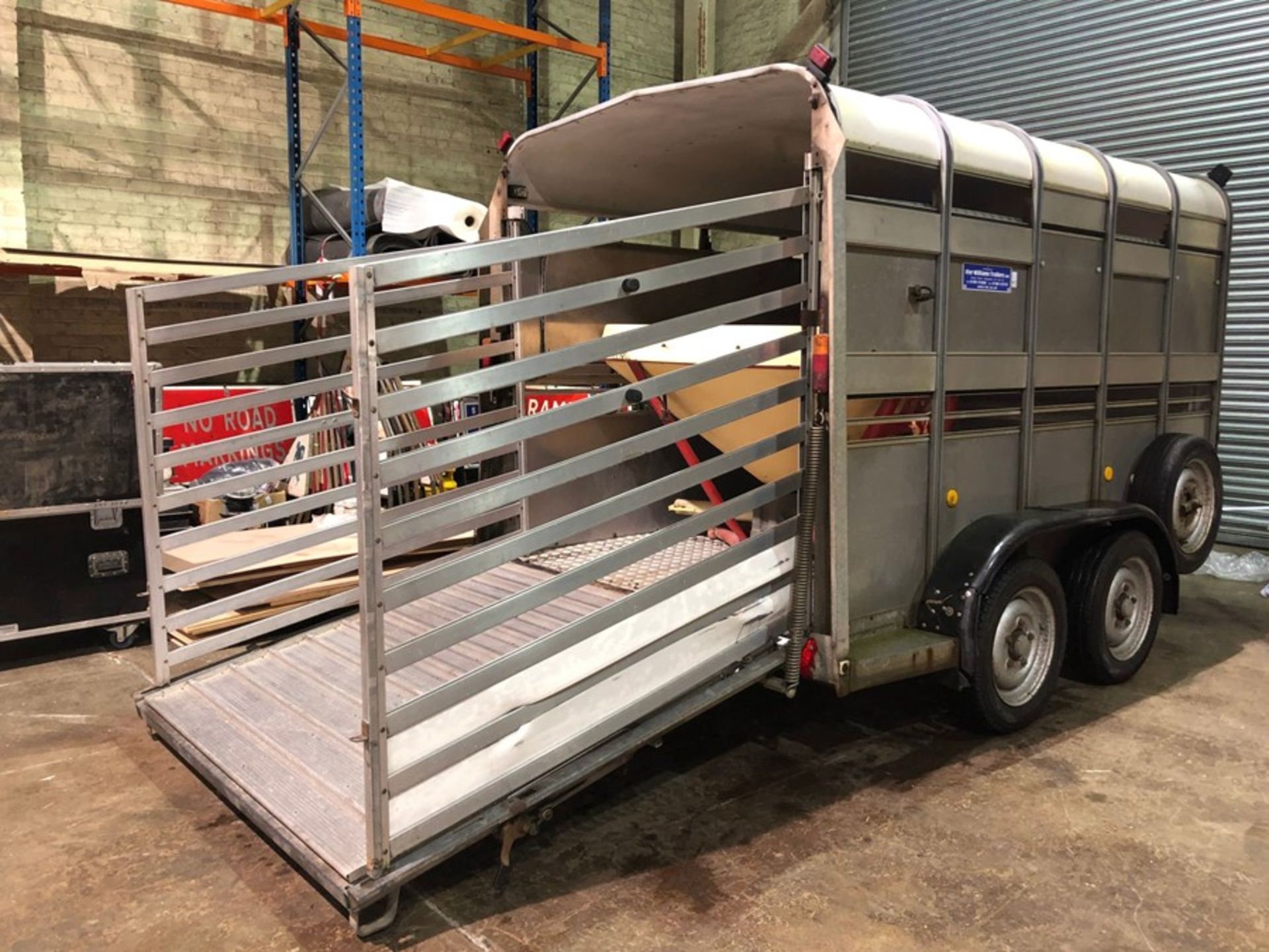 IFOR WILLIAMS 10 x 6ft TWIN AXLE CATTLE TRAILER WITH SHEEP DECKS