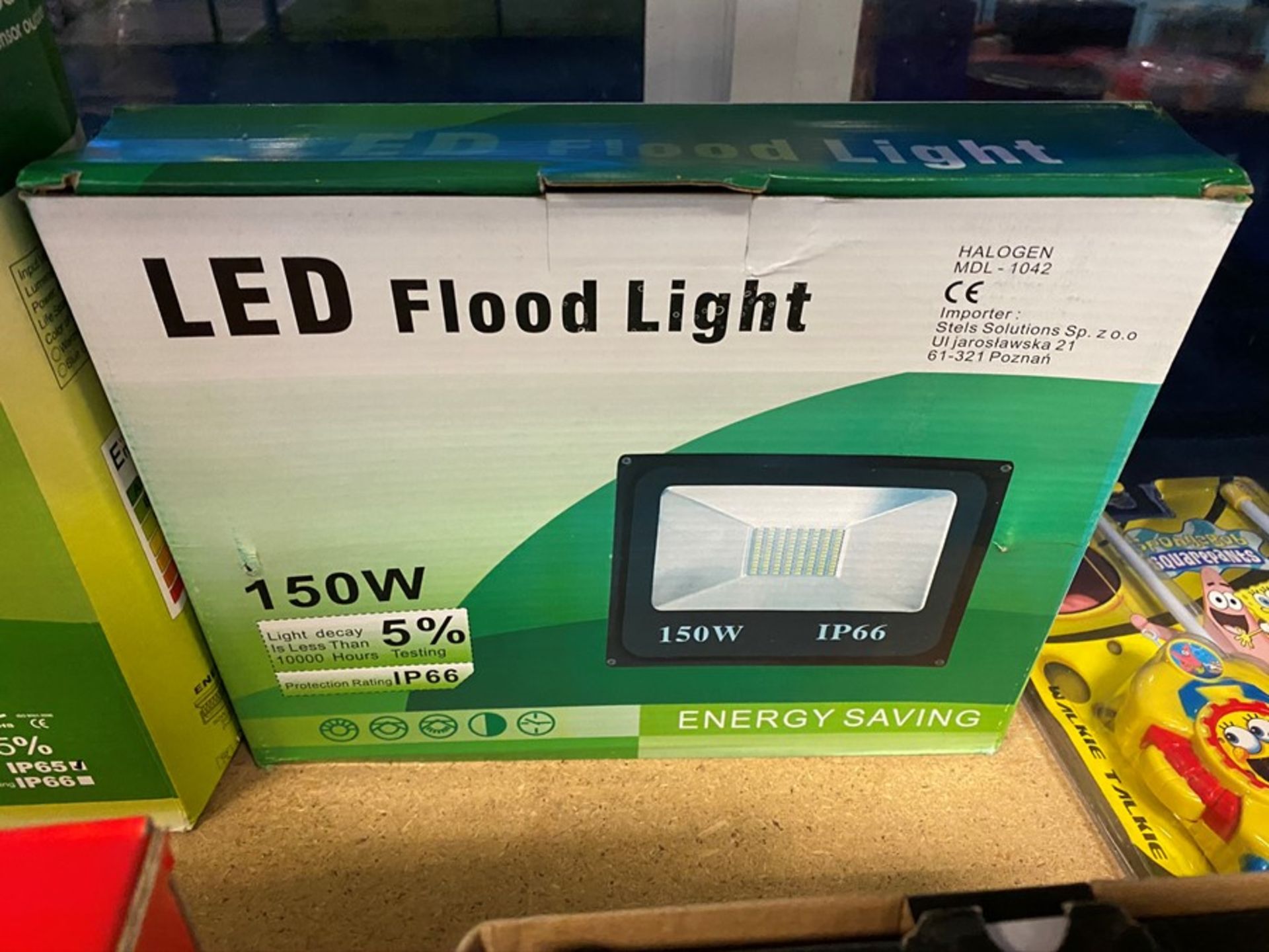 150W LED FLOOD LIGHT (NEW AND SEALED)