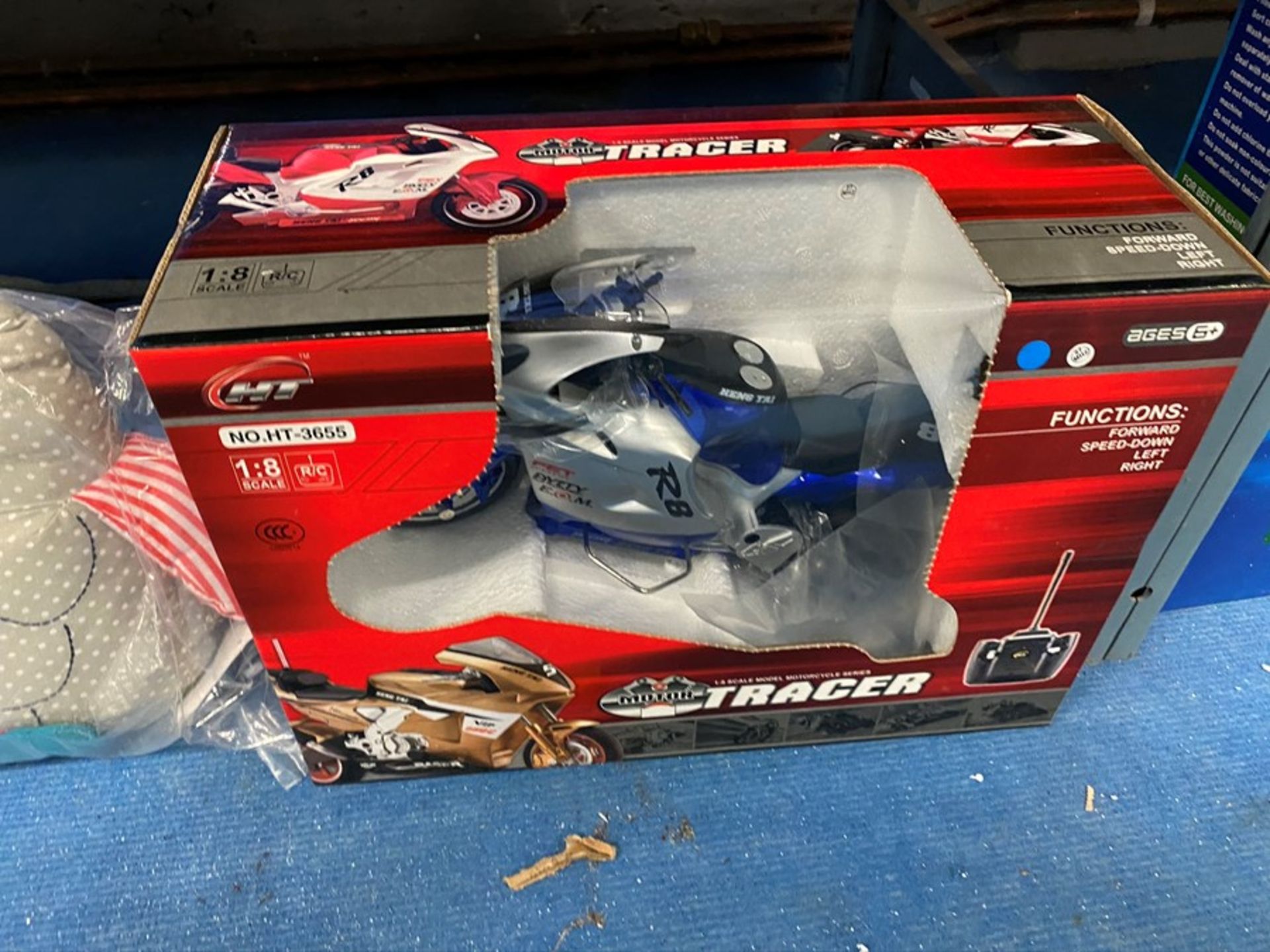 REMOTE CONTROL MOTORBIKE (NEW AND SEALED)