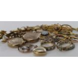 Mixed 9ct / yellow metal jewellery to include bar brooches, lockets etc. Total weight 56g