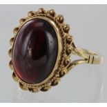 9ct Gold Garnet Cabochon style Ring size L weight 4.0g