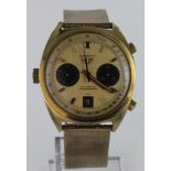 Gents 18ct cased Heuer Carrera Chronograph wristwach. The gilt dial with baton markers, two