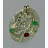 14ct round jade pendant, weight 9.4g