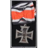 German Nazi Knights Cross, 800 marked loop, with high Swastika that's level with beaded edge, 3