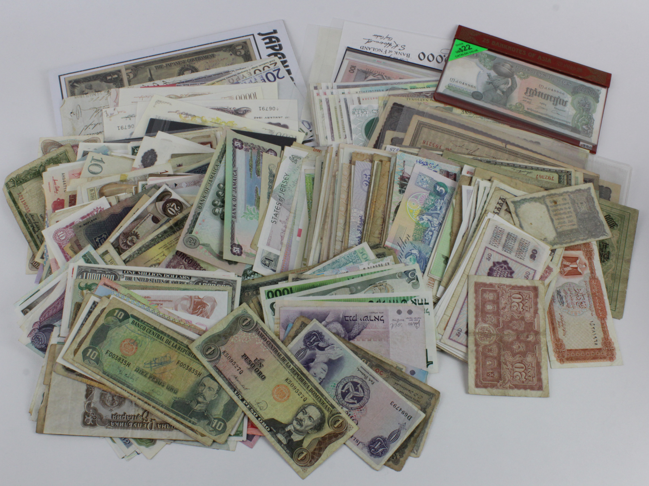 World in a large box (approx. 850 notes), including Malaya, Burma, Gibraltar, Hong Kong, France