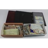 World (approx. 1000 notes), a mixed range of world notes in 2 boxes and 2 albums, some