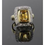 18ct Gold Citrine and White Sapphire Ring size N weight 8.1g