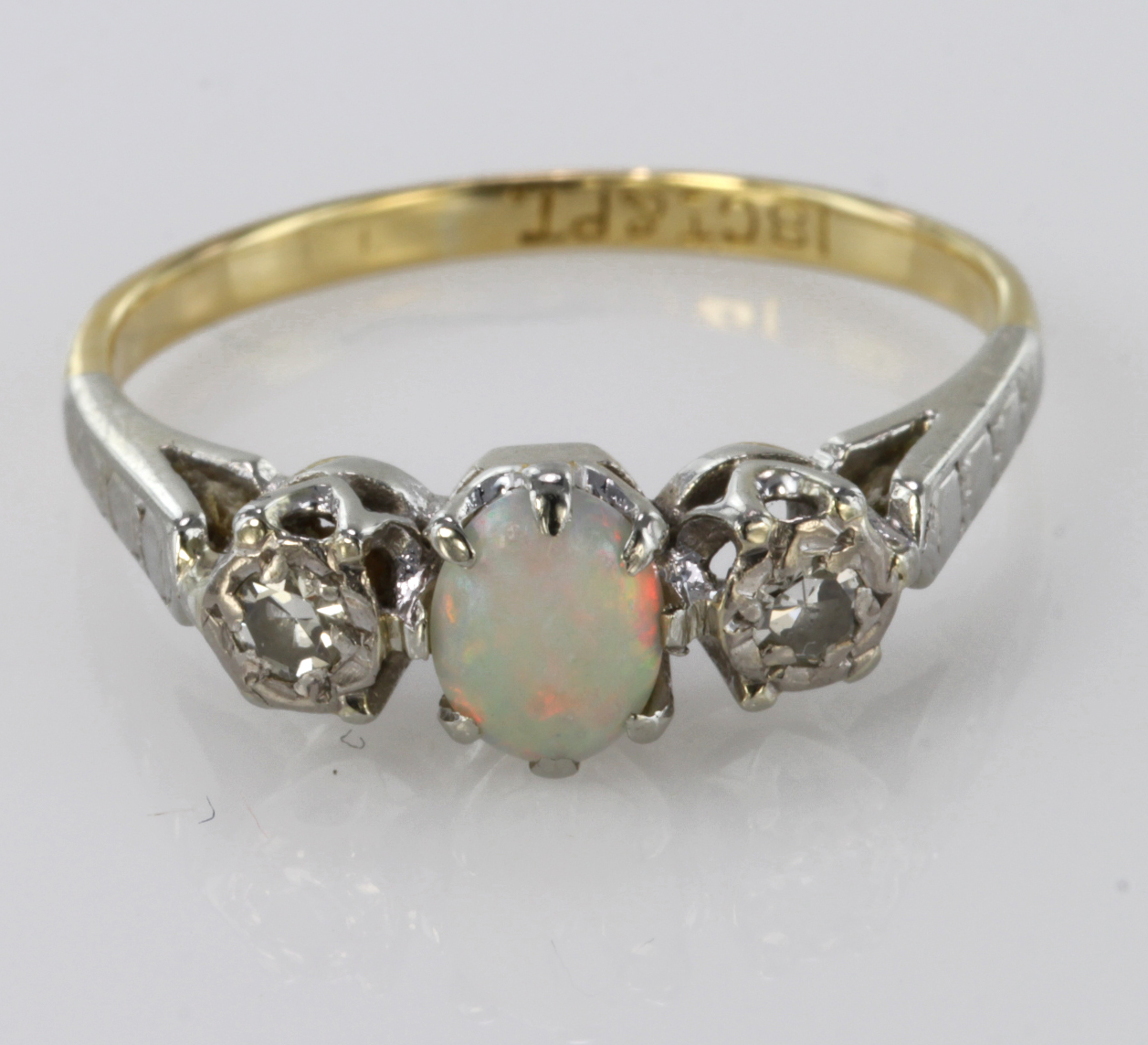 18ct Gold and Platinum Opal and Diamond Ring size I weight 2.2g