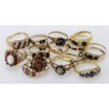Assortment of yellow metal / 9ct & 18ct rings, all with either precious / semi precious stones but