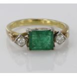 18ct Gold Emerald and Diamond Ring size M weight 3.7g