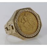 9ct Octagonal ring mount set with 1982 half sovereign, finger size S, weight 11.0g