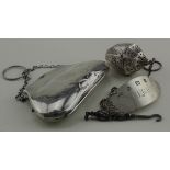 Silver - mixed lot of silver purse, tea infuser, Queen's Jubilee 1977 Sherry label & small